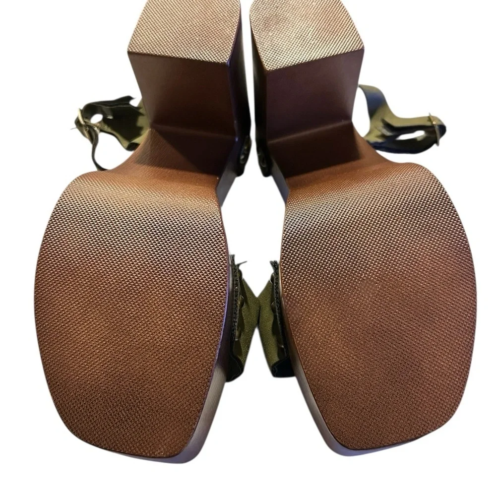 Madden Girl Dani Platform Sandals Olive Green Faux Wood Block Heel Size 8.5 via